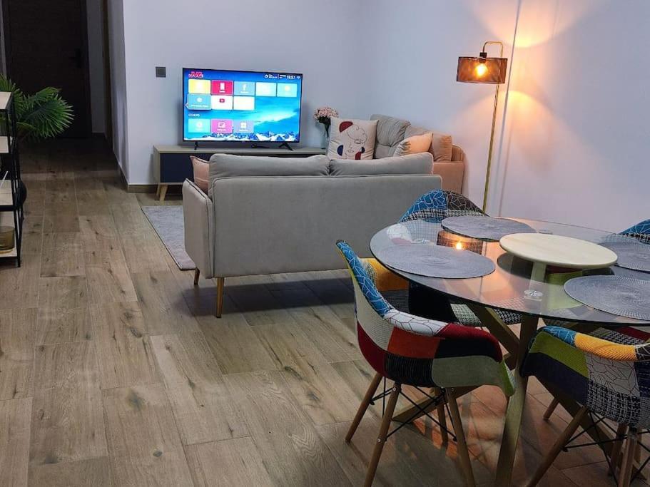 Superbe Appartement Avec Parking Gratuit Et Garde Dakar Exterior foto